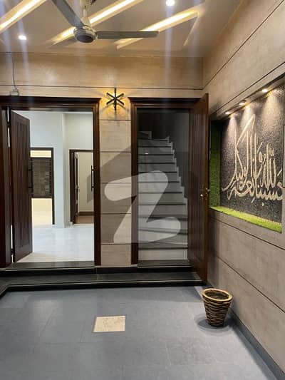 5 MARL BRAND NEW HOUSE ON RENT IN ETIHAD TOWN BLOCK D AT PRIME LOCATION