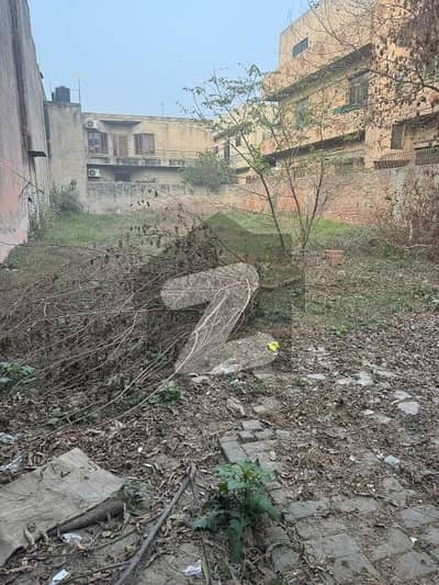 1 KANAL PLOT FOR SALE PRIME LOCATION