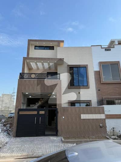 کوہستان انکلیو واہ کینٹ,واہ میں 4 کمروں کا 5 مرلہ مکان 2.25 کروڑ میں برائے فروخت۔ کوہستان انکلیو واہ کینٹ,واہ میں 4 کمروں کا 5 مرلہ مکان 2.25 کروڑ میں برائے فروخت۔