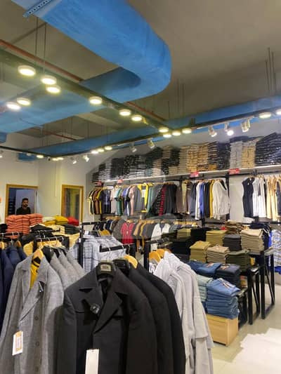 SHOP FOR SALE RUNNING ON HIGH RENT- RENT COMING PKR 283,333/-