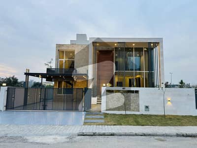 ڈی ایچ اے ڈیفینس فیز 2 ڈی ایچ اے ڈیفینس,اسلام آباد میں 5 کمروں کا 1 کنال مکان 15.8 کروڑ میں برائے فروخت۔