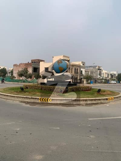 BEAUTIFUL 8 MARLA Residential Plot is available for sale.