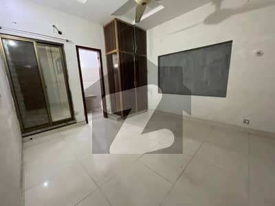 گلشنِ لاہور لاہور میں 2 کمروں کا 6 مرلہ بالائی پورشن 55.0 ہزار میں کرایہ پر دستیاب ہے۔