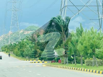 ایم پی سی ایچ ایس - بلاک اے ایم پی سی ایچ ایس ۔ ملٹی گارڈنز,بی ۔ 17,اسلام آباد میں 1 کنال رہائشی پلاٹ 2.65 کروڑ میں برائے فروخت۔