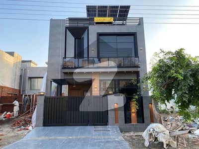 5 MARLA LUXURY & SPECIOUS HOUSE FOR SALE | PRIME LOCATION | SOLID CONSTRUCTION