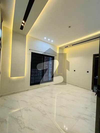 5 MARLA INDEPENDENT   FULL HOUSE FOR RENT