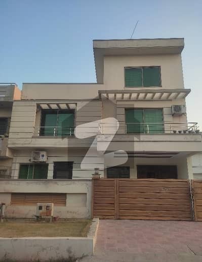 35x70 Beautiful House For Sale In G-13