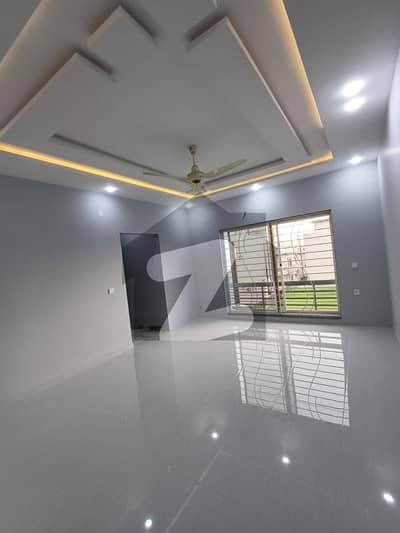 بحریہ ٹاؤن فیز 8 بحریہ ٹاؤن راولپنڈی,راولپنڈی میں 2 کمروں کا 10 مرلہ زیریں پورشن 60.0 ہزار میں کرایہ پر دستیاب ہے۔