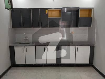 ملیر کراچی میں 2 کمروں کا 3 مرلہ بالائی پورشن 30.0 ہزار میں کرایہ پر دستیاب ہے۔