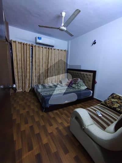 گلستانِِ جوہر ۔ بلاک 12 گلستانِ جوہر,کراچی میں 2 کمروں کا 4 مرلہ فلیٹ 70.0 لاکھ میں برائے فروخت۔