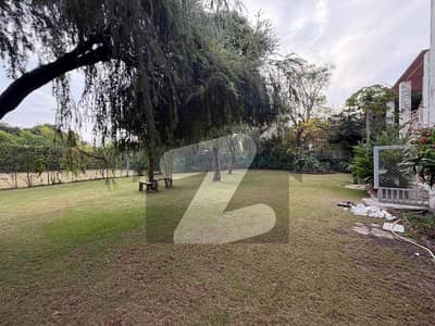 A House Of 500 Square Yards In F-7