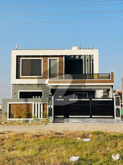 In Central Park - Block D House For sale Sized 10 Marla