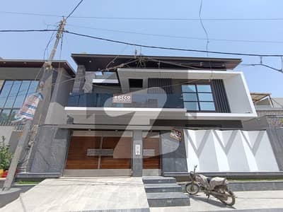 Centrally Located House In Gulistan-e-Jauhar - Block 14 Is Available For sale