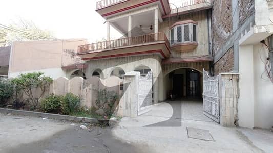 1 Kanal House In Beautiful Location Of Satellite Town - 6th Road In Rawalpindi