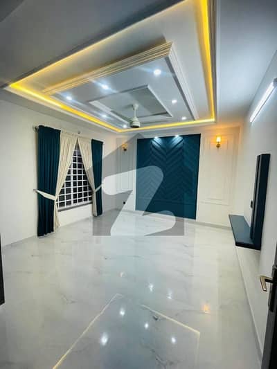 Prime Location 12 Marla Upper Portion In Bahria Town - Chambelli Block