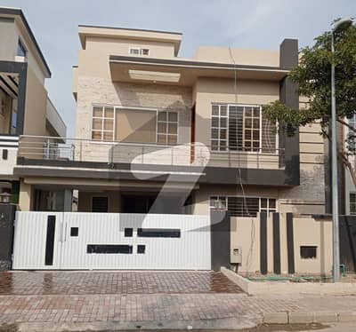 10 Marla Hose For Rent Phase 8