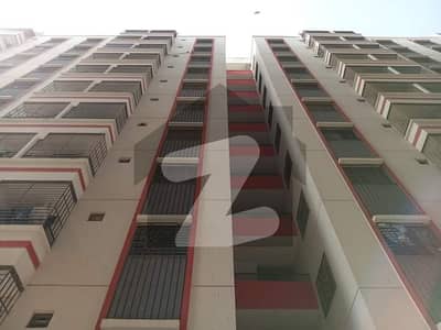 شاز ریزیڈنسی گلشنِ اقبال ٹاؤن,کراچی میں 3 کمروں کا 6 مرلہ فلیٹ 1.65 کروڑ میں برائے فروخت۔