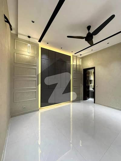 پارک ویو سٹی ۔ اوورسیز بلاک پارک ویو سٹی,لاہور میں 2 کمروں کا 3 مرلہ مکان 65.0 لاکھ میں برائے فروخت۔