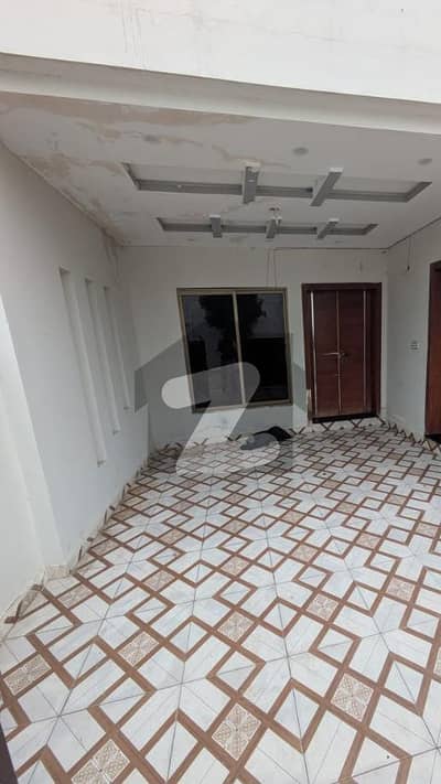 بش ایگزیکٹو ولاز ملتان میں 3 کمروں کا 5 مرلہ مکان 65.0 ہزار میں کرایہ پر دستیاب ہے۔