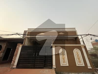 کاہنہ نو مارکیٹ فیروزپور روڈ,لاہور میں 2 کمروں کا 5 مرلہ مکان 68.0 لاکھ میں برائے فروخت۔