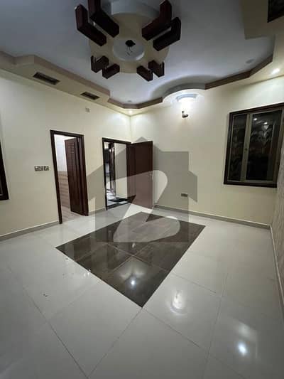 Gulshan-e-Iqbal - Block 6 170 Square Yards Upper Portion Up For rent