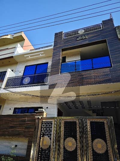 آئی ۔ 10/1 آئی ۔ 10,اسلام آباد میں 5 کمروں کا 5 مرلہ مکان 4.5 کروڑ میں برائے فروخت۔