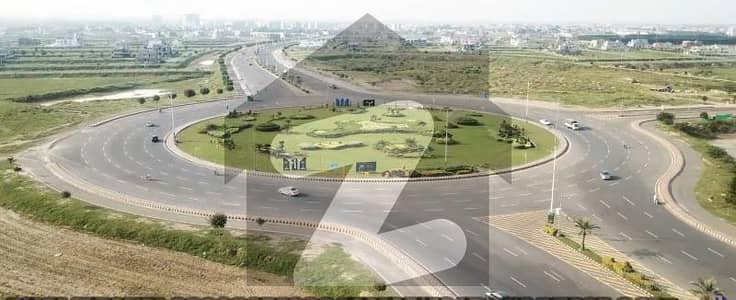 ڈی ایچ اے فیز 8 - کمرشل براڈوے ڈی ایچ اے فیز 8,ڈیفنس (ڈی ایچ اے),لاہور میں 8 مرلہ کمرشل پلاٹ 20.0 کروڑ میں برائے فروخت۔