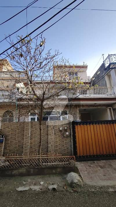 triple story house for sale i-10/2 size 25.60 triple story house for sale i-10/2 size 25.60