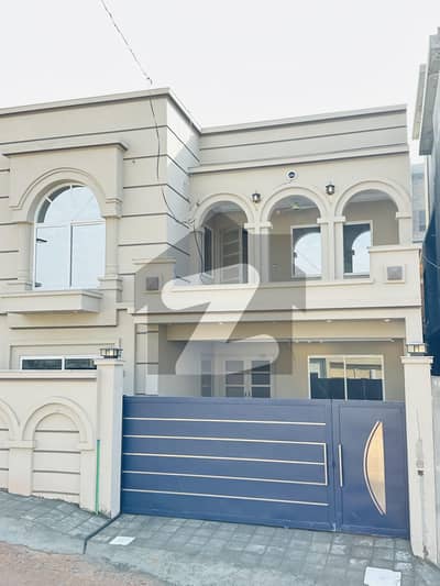 10 Marla Semi Triple Storey House For Sale In Bani Gala