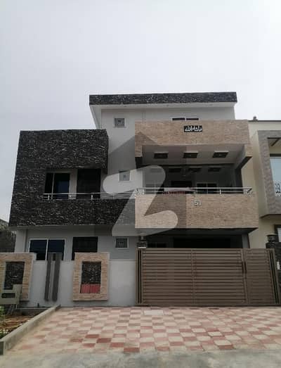 35x70 Ground Portion For Rent In G13