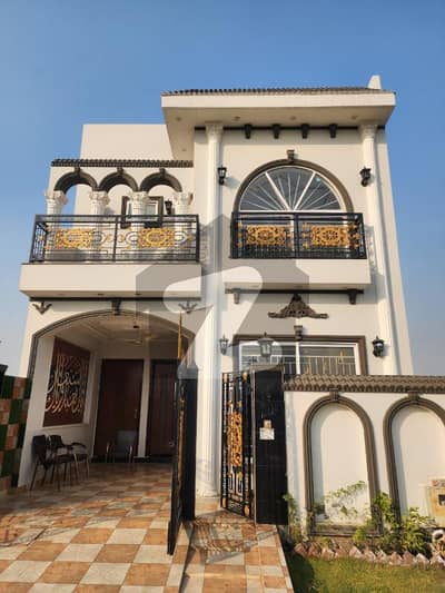 5 MARLA HOUSE ON 45 FEET ROAD.