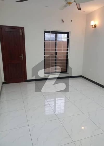 4 Marla House For Rent in Paragon City