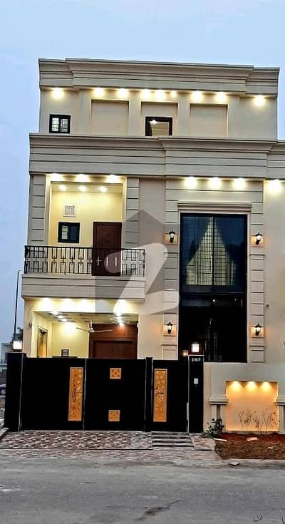 Prominently-Located On Excellent Location House Available In Citi Housing Society For sale