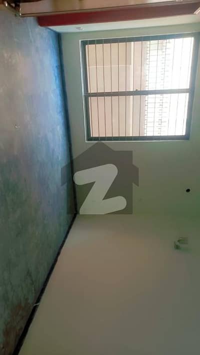 ڈی ایچ اے فیز 4 ڈیفنس (ڈی ایچ اے),لاہور میں 6 کمروں کا 1 کنال مکان 2.45 لاکھ میں کرایہ پر دستیاب ہے۔