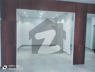 04 MARLA OFFICE FIRST FLOOR BRAND NEW PLAZA