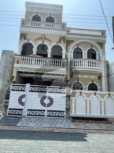 الرحمان فیز 2 - بلاک جے الرحمان گارڈن فیز 2,الرحمان گارڈن,لاہور میں 6 کمروں کا 6 مرلہ مکان 2.35 کروڑ میں برائے فروخت۔