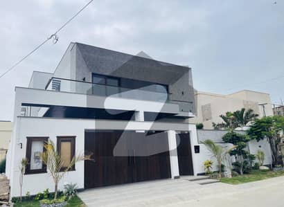 666 Yards Owner Built Brand New For Sale