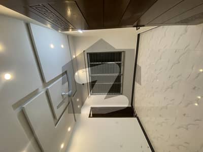 پارک ویو سٹی لاہور میں 3 کمروں کا 10 مرلہ بالائی پورشن 65.0 ہزار میں کرایہ پر دستیاب ہے۔