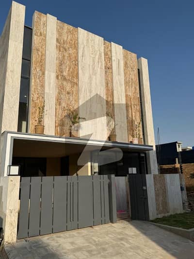 فیصل مارگلہ سٹی بی ۔ 17,اسلام آباد میں 5 کمروں کا 5 مرلہ مکان 3.15 کروڑ میں برائے فروخت۔ فیصل مارگلہ سٹی بی ۔ 17,اسلام آباد میں 5 کمروں کا 5 مرلہ مکان 3.15 کروڑ میں برائے فروخت۔