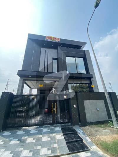 Brand New 5 Marla Lavish Bungalow for Rent DHA 9 Town | Prime Living