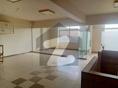 Premium Office Space In The Heart Of Blue Area For Rent