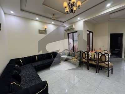 گارڈن ٹاؤن - طارق بلاک گارڈن ٹاؤن,لاہور میں 6 کمروں کا 1 کنال مکان 8.55 کروڑ میں برائے فروخت۔