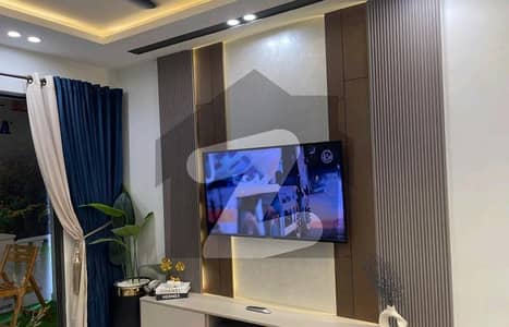 1050 Square Feet Flat for sale in Amil Colony