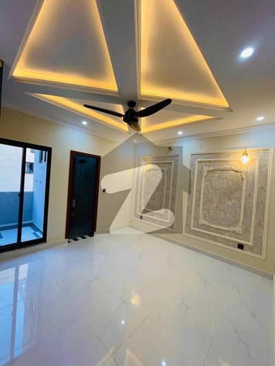 پارک ویو سٹی لاہور میں 4 کمروں کا 5 مرلہ مکان 85.0 ہزار میں کرایہ پر دستیاب ہے۔