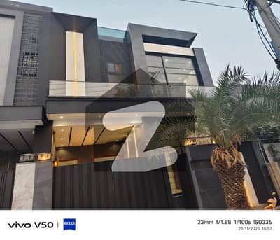 6 Marla Brand New Ultra Modern Design House Available For Sale ( Gas Install )