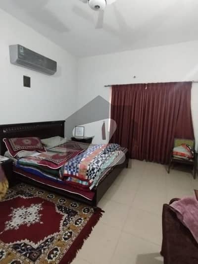 Prime Location 10 Marla Upper Portion For Rent In Park View City Lahore