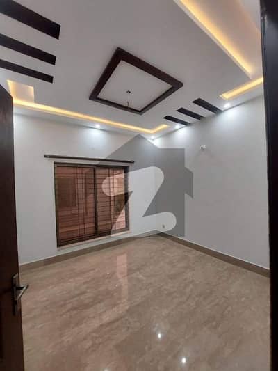 پارک ویو سٹی لاہور میں 2 کمروں کا 5 مرلہ بالائی پورشن 45.0 ہزار میں کرایہ پر دستیاب ہے۔