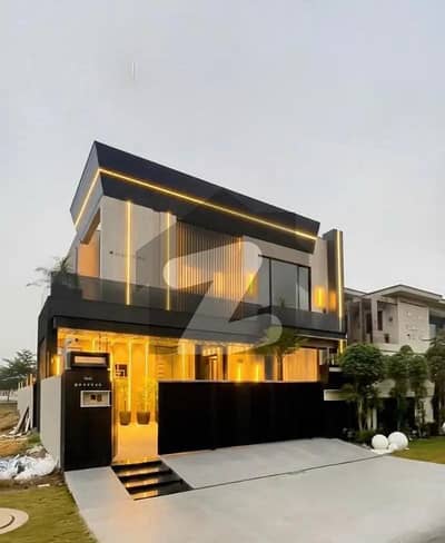 ڈی ایچ اے فیز 6 - بلاک جے فیز 6,ڈیفنس (ڈی ایچ اے),لاہور میں 6 کمروں کا 1 کنال مکان 8.95 کروڑ میں برائے فروخت۔