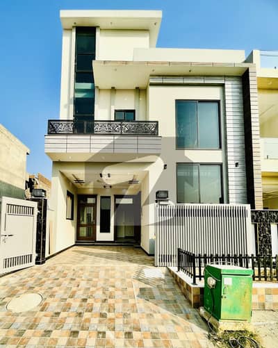 Brand New 5 Marla Luxury House For Sale