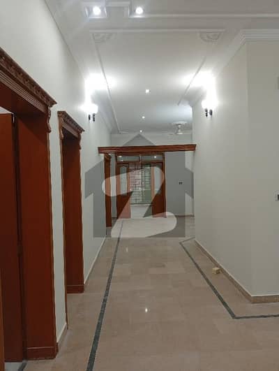 1 kanal upper portion avelable for rent in police Foundation block B